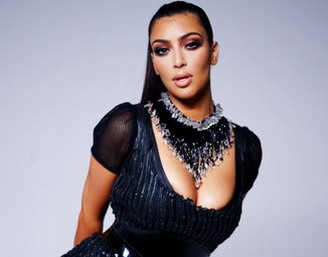 Kim Kardashian: до и после Photoshop-обработки