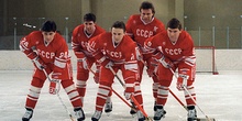Отечественному хоккею — 70 лет!