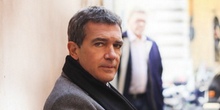 Антонио Бандерас сыграл в российском фильме «За гранью / Beyond the Edge»