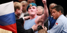Денис Лебедев защитил титула чемпиона мира