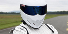 The Stig из передачи Top Gear показал свое лицо!