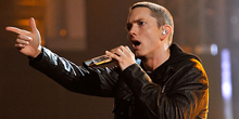 Eminem подал в суд на Audi